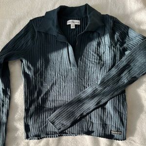 Calvin Klein cropped v-neck sweater, size small